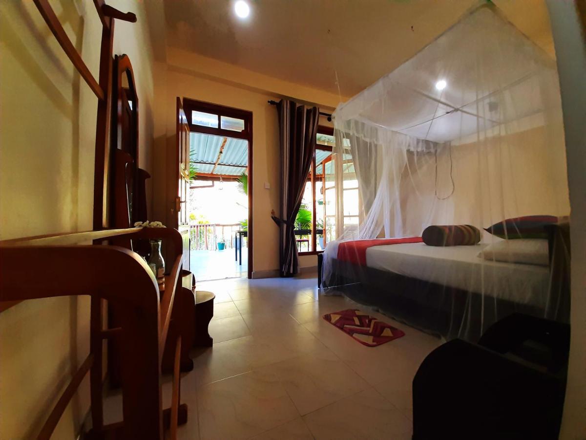 Serenity Homestay Ела Екстериор снимка