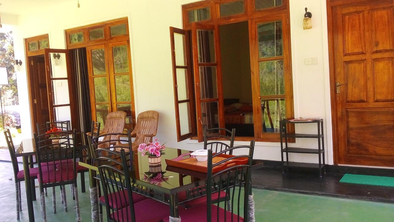 Serenity Homestay Ела Екстериор снимка