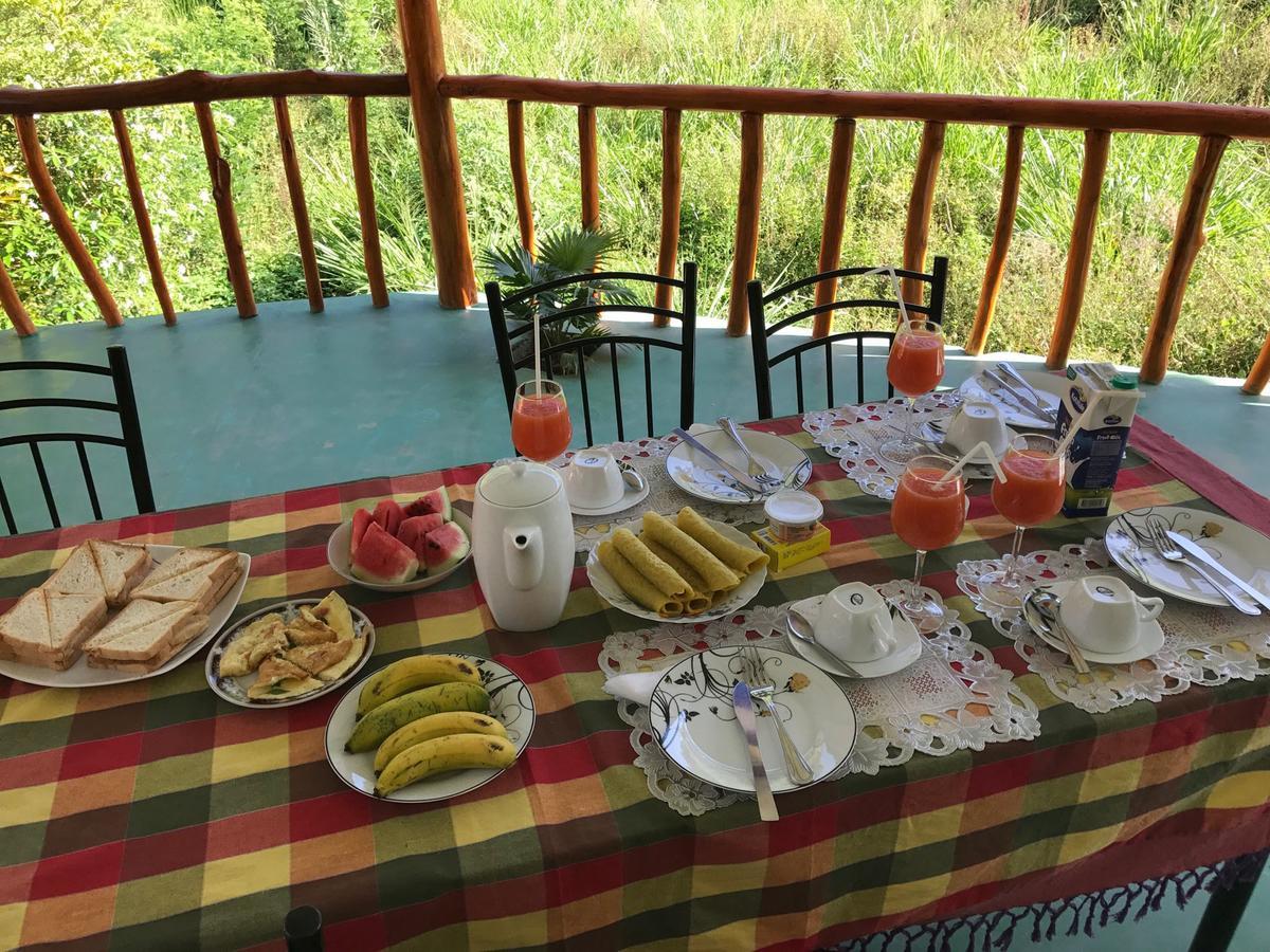 Serenity Homestay Ела Екстериор снимка